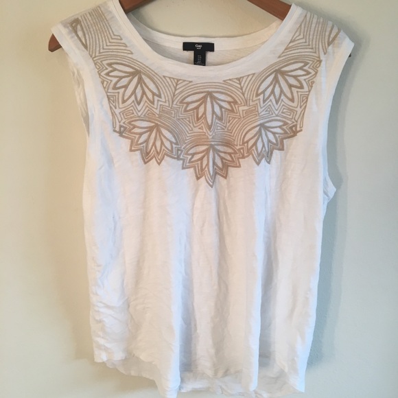 White shell top from GAP- like new - Picture 1 of 4